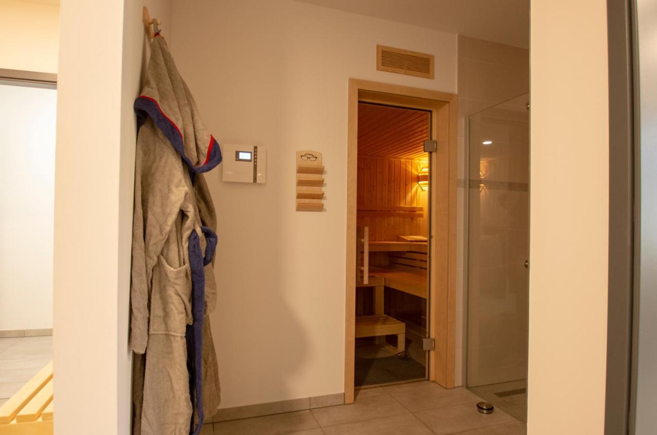Albert-Inn-Glowe - Barrierefrei & 3 Schlafzimmer & Coworking & Strandkorb-Saisonal & Sauna Im Haus & Fahrraeder Buitenkant foto