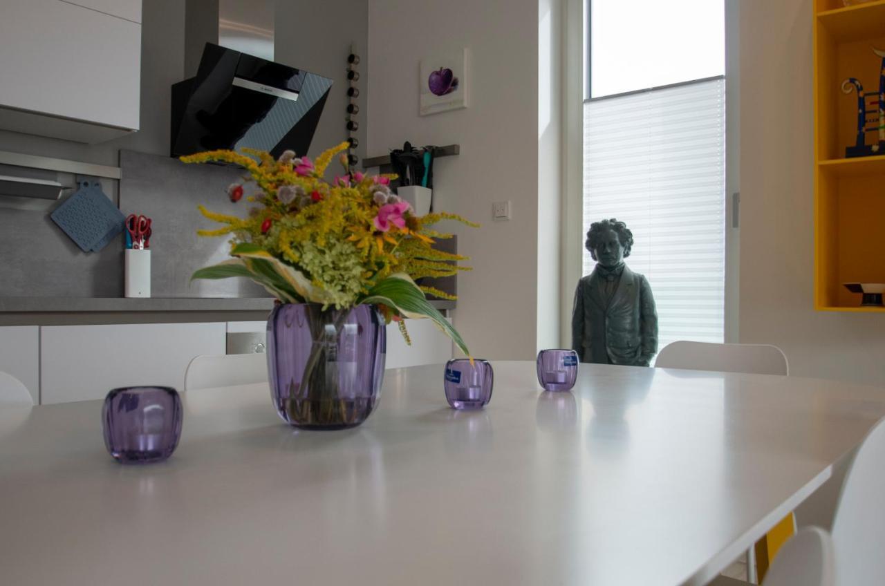 Albert-Inn-Glowe - Barrierefrei & 3 Schlafzimmer & Coworking & Strandkorb-Saisonal & Sauna Im Haus & Fahrraeder Buitenkant foto